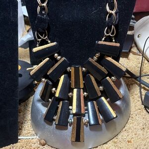 Elegant Black and Gold Statement Necklace